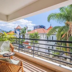 Apartment Lovely At The Location In, Funchal (Madeira)