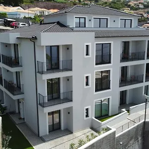Apartment Dona I At Botanical Garden, Funchal (Madeira)