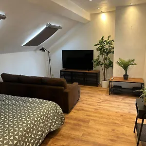 https://immeuble-au-cur-de-bruxelles-vivez-lexprience-unique-de.brusselshotelsbook.com