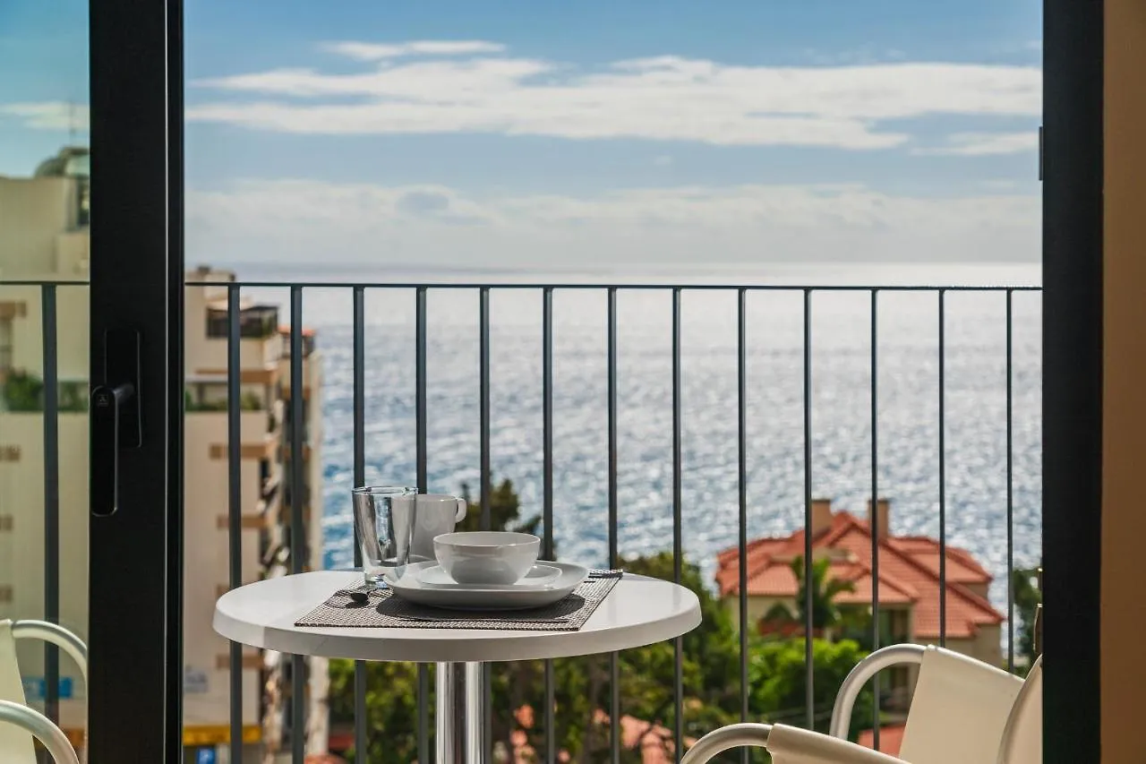 Monumental Plaza By Petit Hotels Funchal  Apartamento Funchal (Madeira)